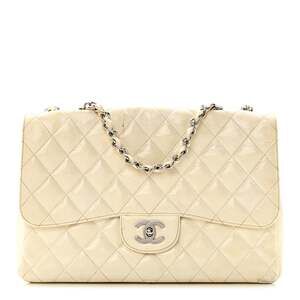 Chanel Distressed Patent Jumbo Single #258828C19B